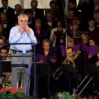 6 septembre 2009: André Charlet en répétition de la Messe allemande à la Schubertiade de Payerne. Facétieux, il a toujours su tirer le meilleur de ses chanteurs. [Alexandre Chatton]