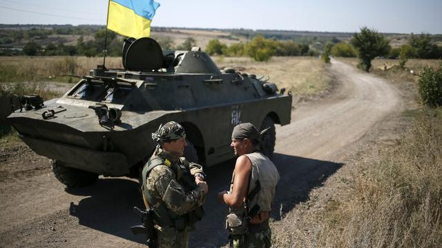 Soldats ukrainiens stationnés près de Donetsk. [Gleb Garanich]