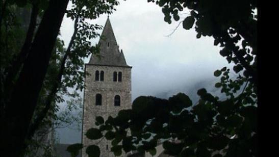 Clocher de la basilique de Saint-Maurice en 1990 [RTS]