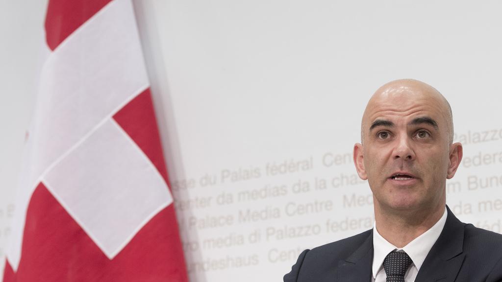 "Les cantons sont les mieux placés pour juger de la situation et des besoins en matière de soins médicaux sur leur territoire", avait déjà fait valoir le ministre de la santé Alain Berset en juin.