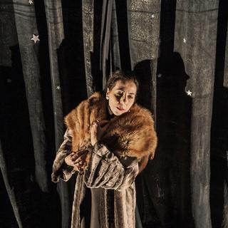 Une scène de la pièce "Joséphine, cantatrice du peuple des souris" d'après Kafka, mise en scène par Gabriel Alvarez. [galpon.ch]