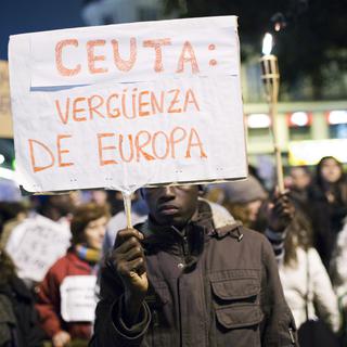 "L honte de l'Europe", dit ce migrant qui proteste sur l'île méditerranéenne. [Juan Medina]