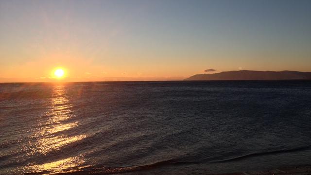 Lever de soleil sur le Lac Baïkal. [David Collin]