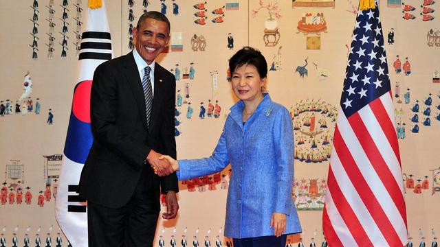 Barack Obama a été reçu par la présidente sud-coréenne Park Geun-hye.