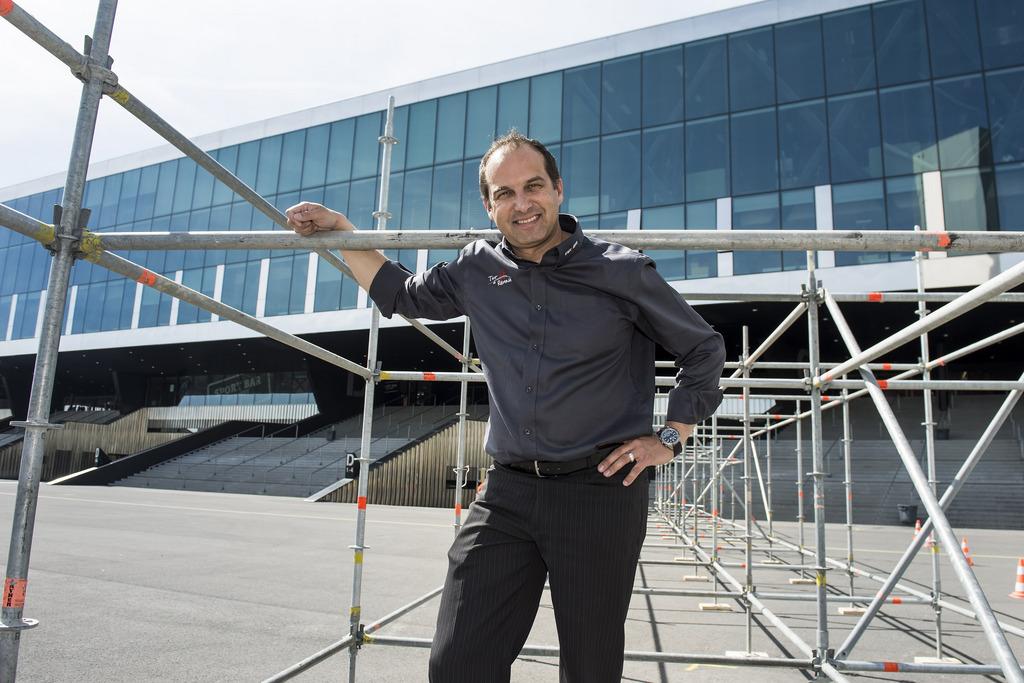 Richard Chassot devant la future rampe neuchâteloise. [KEYSTONE - Jean-Christophe Bott]