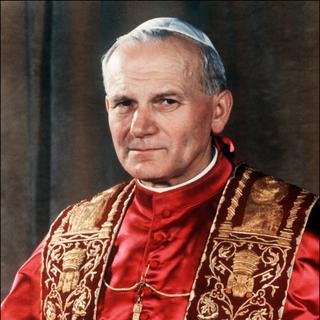Jean Paul II est le premier pape non italien.