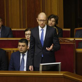 Le Premier ministre ukrainien Arseni Iatseniouk ce mardi devant le parlement après la ratification de l'accord. [Vladimir Shtanko/Anadolu Agency]
