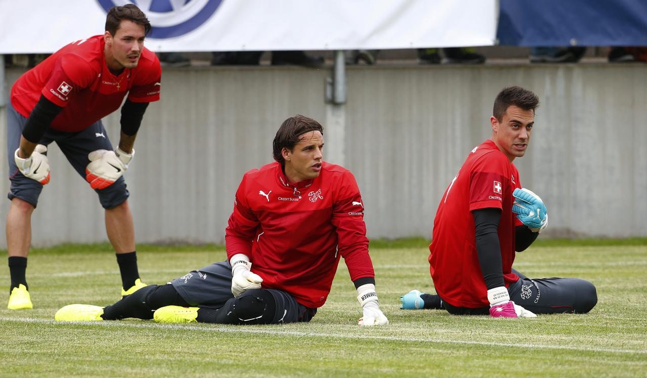 Le temps de l'attente est terminé pour Yann Sommer (au centre). [Arnd Wiegmann]