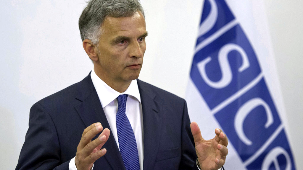 L'OSCE reste un "élément de la solution" à la crise ukrainienne, a affirmé Didier Burkhalter. [Keystone - Gian Ehrenzeller]