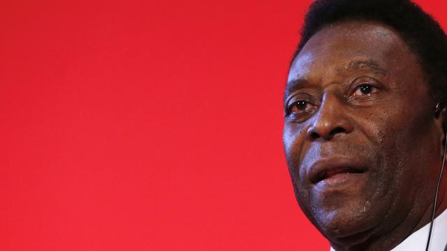 Pelé:  "A mon époque, on lançait des fruits de jacquier et des mangues" [Gonzalo Fuentes]