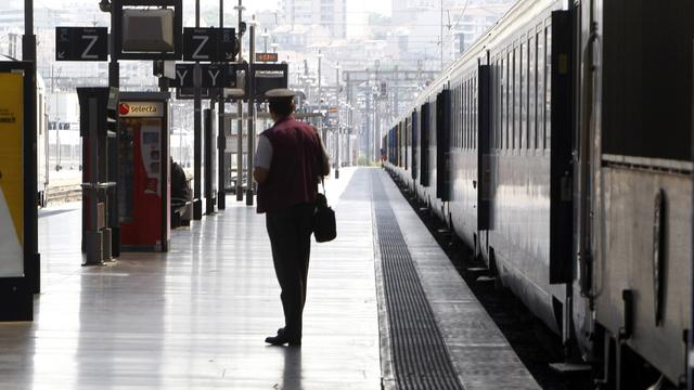 Les cheminots de la SNCF (ici en gare de Marseille) feront encore grève vendredi. [AP Photo - Claude Paris]