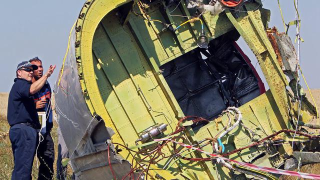 Des inspecteurs néerlandais et australiens dépêchés le 1er août sur le site du crash du MH17 ont quitté les lieux en raison de tirs d'artillerie. [EPA - Igor Kovalenko]