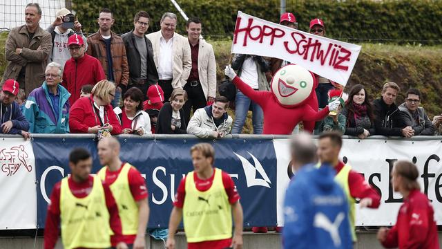 Les fans, eux, sont au rendez-vous (ici cette semaine à Weggis). [Peter Klaunzer]