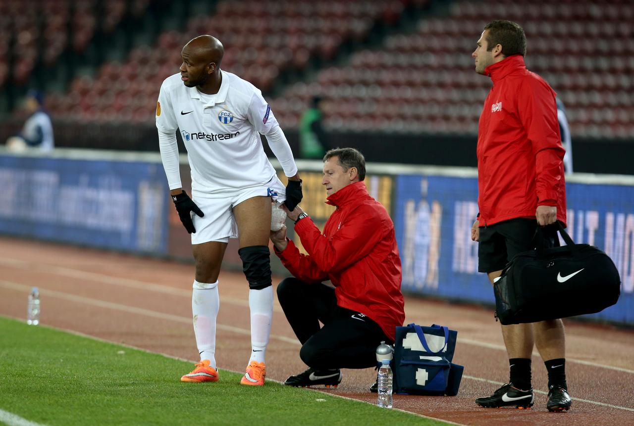 Franck Etoundi est sorti sur blessure à la 54e minute. [EQ Images - Pascal Muller]