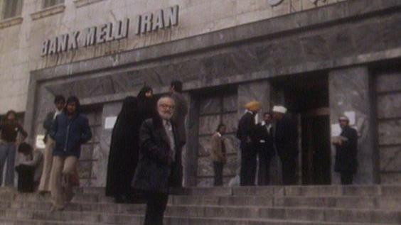 Rencontre avec des Suisses restés à Téhéran pendant la révolution. [RTS]