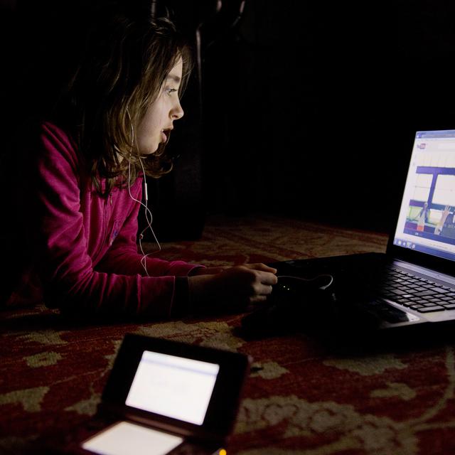 Environ 53% des internautes américains trouveraient "très difficile" d'abandonner Internet. [Alain Jocard]