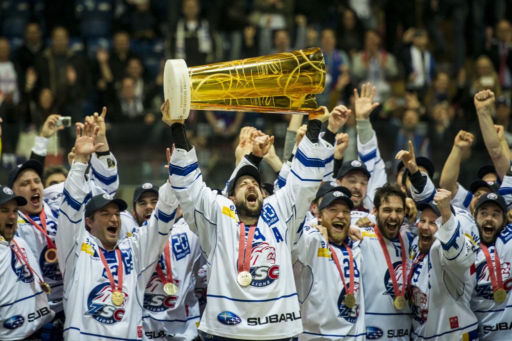 Le "Z" n'a laissé aucune chance à Kloten en finale. [KEYSTONE - Ennio Leanza]