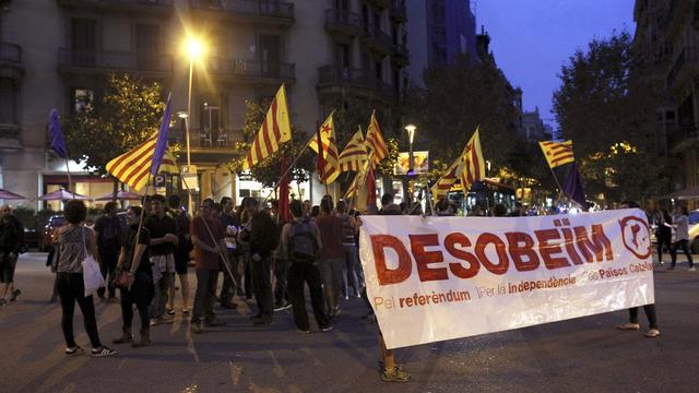Il n’aura pas fallu deux jours au gouvernement espagnol pour saisir le tribunal constitutionnel. Et s’opposer ainsi au référendum catalan annoncé pour le 9 novembre. [Alejandro Garcia - EPA]