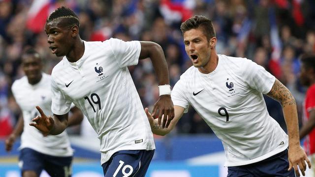 Pogba (à gauche, avec Giroud) a inscrit son 2e but sous le maillot français. [Yoan Valat]