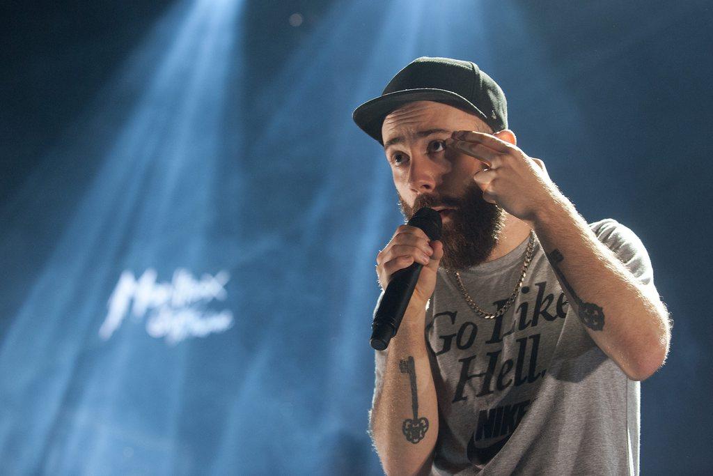 Woodkid sur la scène de l'Auditorium Stravinski le 9 juillet 2013. [Keystone - Sandro Campardo]