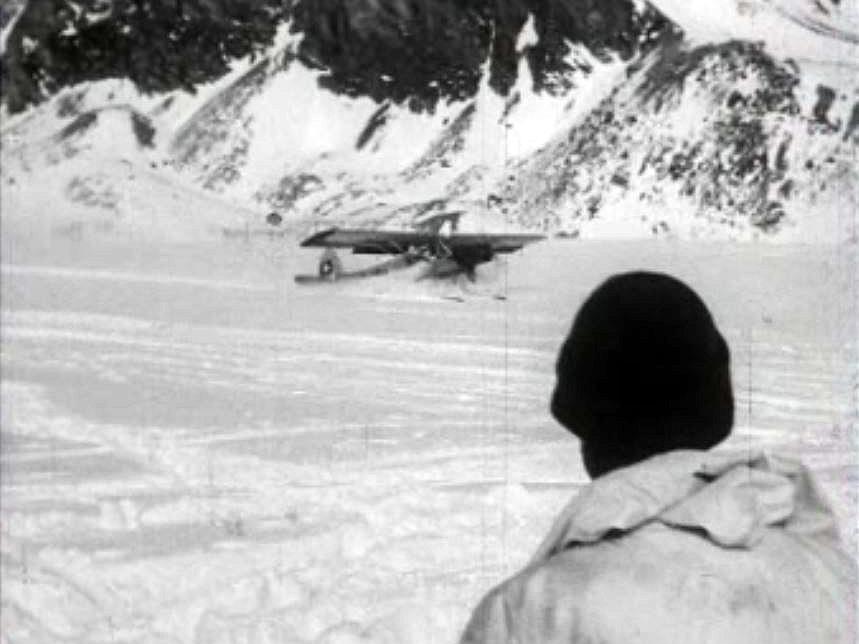 Exercice périlleux de sauvetage dans les Alpes valaisannes.