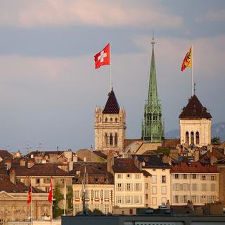 Vue sur la vieille ville de Genève et la Cathédrale. [Keystone - Laurent Gilliéron]