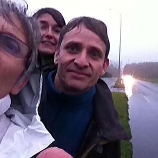 Lucile Solari, Sébastien Beuchat et Aline Blaser du DETA - Genève se sont mouillés pour le désormais traditionnel selfie. [RTS - Lucile Solari]
