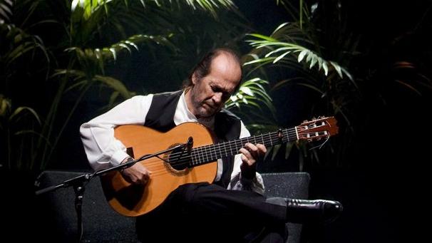 Paco de Lucia a su moderniser le flamenco traditionnel en l'associant avec le jazz et en puisant son inspiration dans divers horizons musicaux. [EPA/Keystone - Montserrat T Diez]