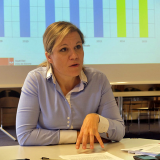 Silvia Steidle, membre du comité de la Conférence des directeurs des finances des villes suisses, est en charge des Finances biennoises. [RTS - Alain Arnaud]