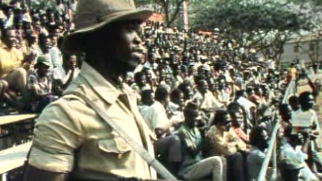 Rassemblement du MPLA à Lunanda, Angola, en 1975. [RTS]