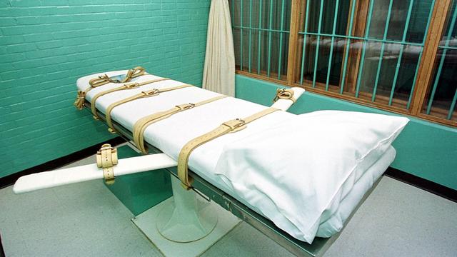 Les Etats américains qui pratiquent la peine de mort sont confrontés à une pénurie de substances létales et à une polémique autour de la souffrance que peuvent causer les injections mortelles. [AFP - Paul Buck]