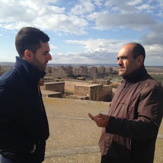 Ishok et Aziz Demir (à droite) ont entrepris de reconstruire Kafro, un village chrétien syriaque du Kurdistan turc abandonné dans les années 90. [Alexandre Habay]