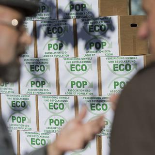 L'initiative Ecopop avait été déposée à Berne en novembre 2012. [Marcel Bieri]