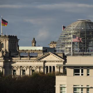 La justice allemande a annoncé enquêter sur un cas d'espionnage pour le compte des Etats-Unis qui pourrait impliquer directement le ministère de la Défense. [AFP - John MacDougall]