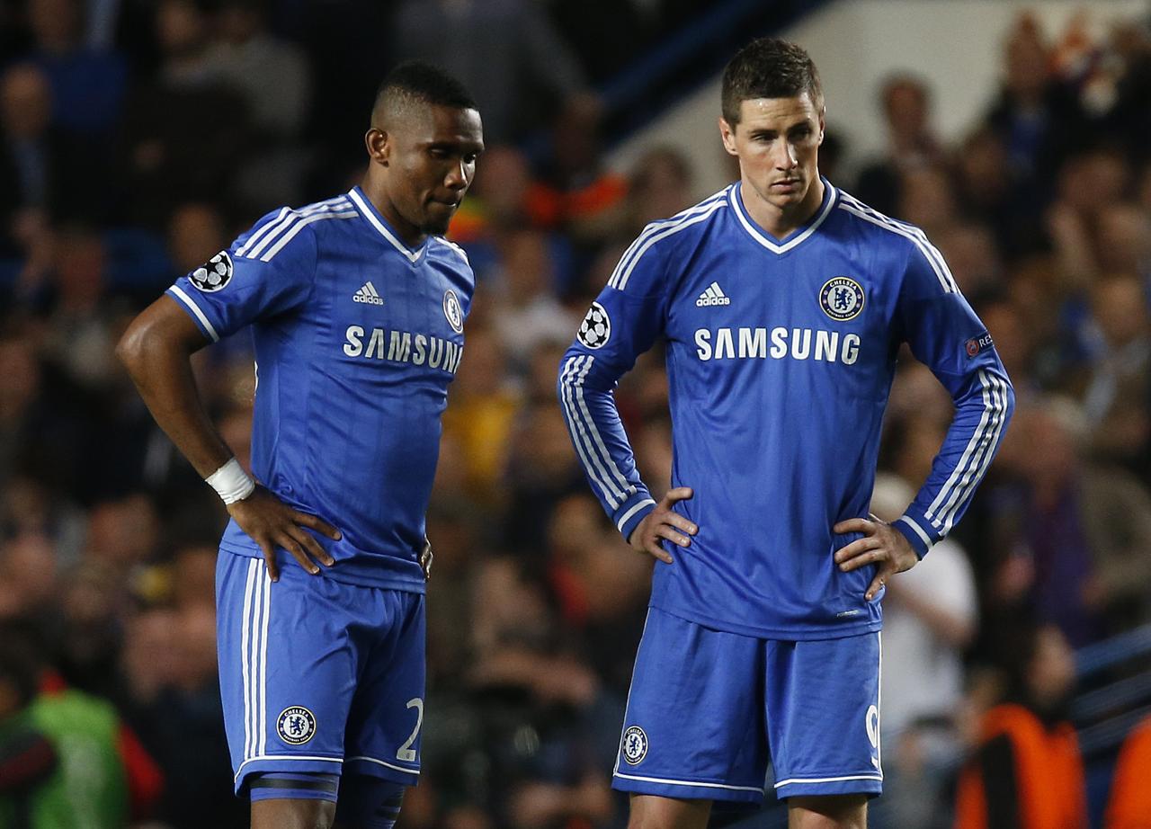 A l'image d'Eto'o et de Torres, Chelsea est tombé de haut. [REUTERS - S.Perez]