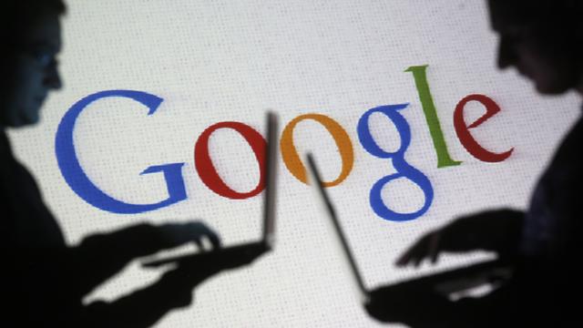 Plusieurs pays ont réclamé des dispositions sur la propriété intellectuelle pour contraindre Google à rémunérer les éditeurs de presse. Mais certains ont rapidement fait marche arrière après avoir vu leur trafic chuter. [Reuters - Dado Ruvic]