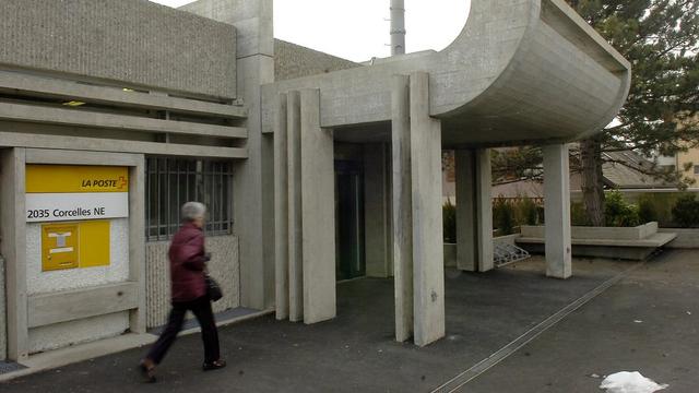 Le bureau de poste de Corcelles-Cormondrèches (NE). [Keystone - Sandro Campardo]