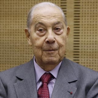 Charles Pasqua, ancien ministre de l'Intérieur français, est considéré comme le maître de la stratégie de diversion. [Patrick Kovarik]