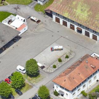 Vue aérienne de l'ancien arsenal de Tavannes. [expo.digger.ch - Patrick Christe/GFF]