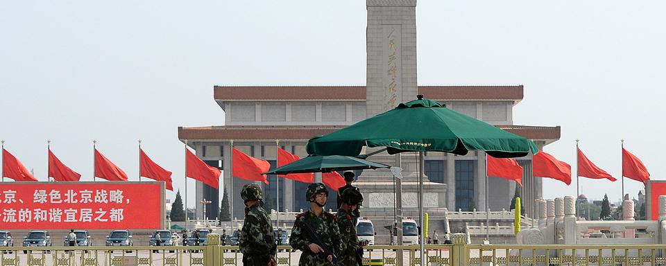 La place Tiananmen bouclée par l'armée, ce mardi 3 juin 2014. [GOH CHAI HIN]