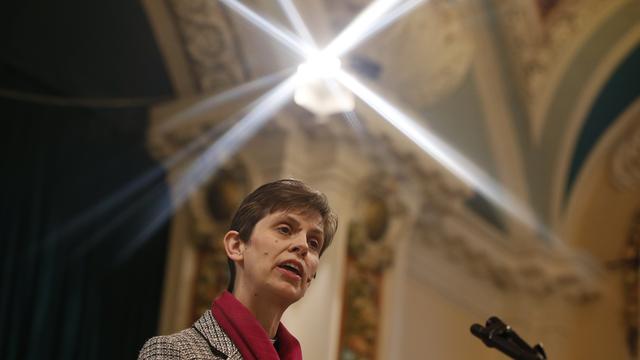 Libby Lane devient la première femme évêque de l'Eglise d'Angleterre. [Reuters - Phil Noble]