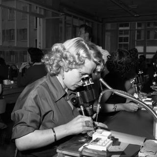 Le radium a été utilisé dans l'industrie horlogère sans autorisation particulière jusqu'en 1963.