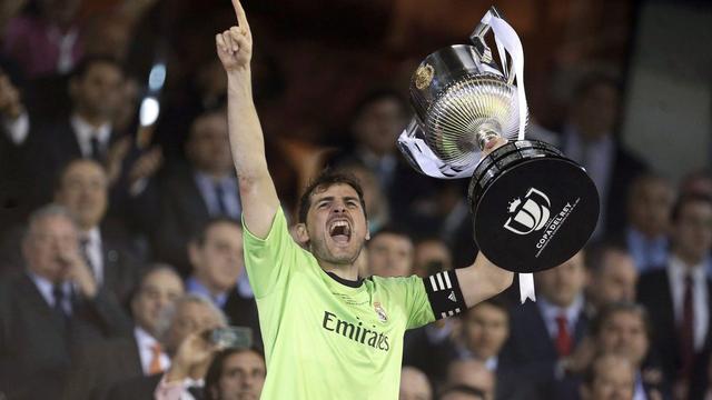 Encore un trophée pour "San Iker" Casillas. [Kai Försterling]