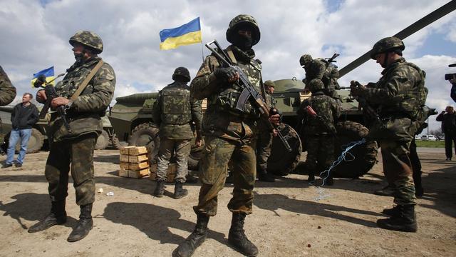 Selon le président ukrainien par intérim, l'armée ukrainienne se déploie dans l'est du pays "par étapes", ici à Izioum. [Sergei Grits]