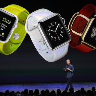 Le patron d'Apple, Tim Cook, a dévoilé la très attendue montre intelligente de la marque. [EPA - Monica Davey]