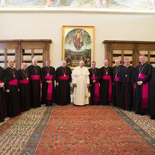 Les évêques suisses lors de leur visite ad limina à Rome, le 1er décembre. [L'Osservatore Romano - EPA]