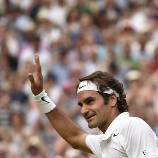 Roger Federer a battu Stan Wawrinka sur le gazon londonien de Wimbledon.