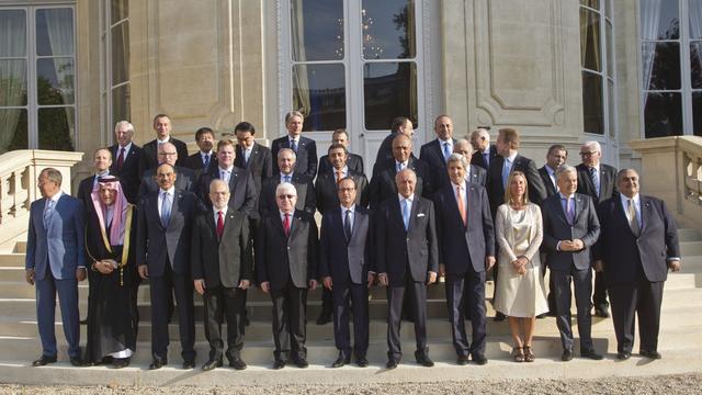 Une trentaine de pays, dont les cinq membres permanents du Conseil de sécurité de l'ONU, ont débattu au cours de cette conférence. [APPhoto/Michel Euler]