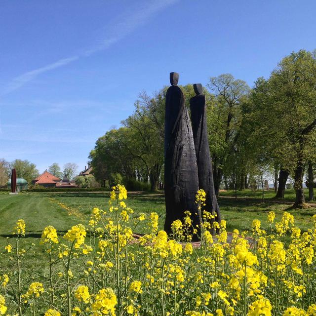 Les sculptures de Christian Lapie dans les Jardins de Vullierens. [Jardins du Château de Vullierens]