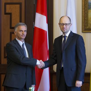 Didier Burkhalter, président de l'OSCE, et Arseni Iatseniouk, Premier ministre ukrainien. [Peter Klaunzer]